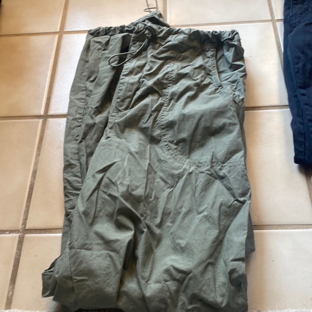 cotton on airplane pants